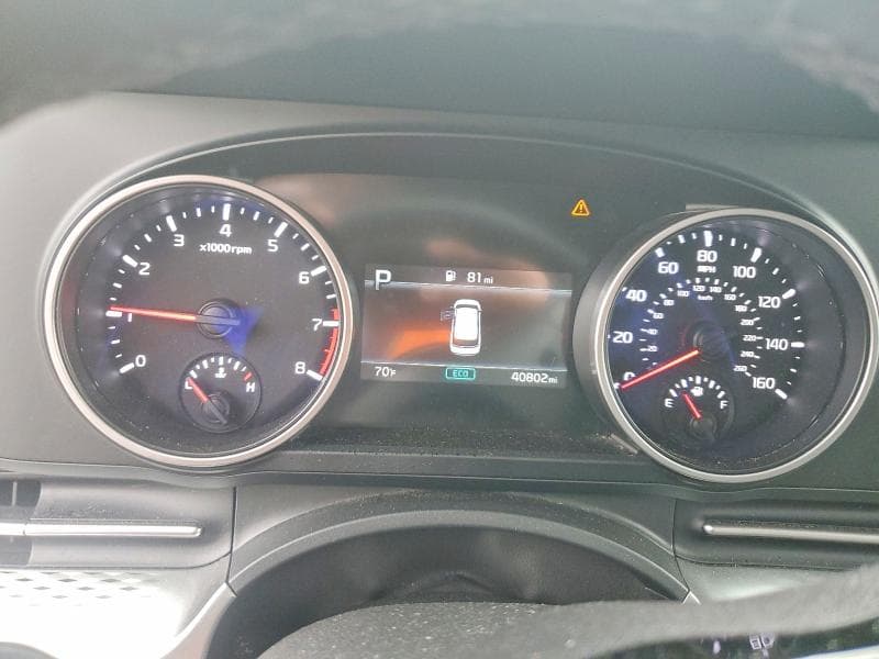 2023 KIA CARNIVAL LX LX 9