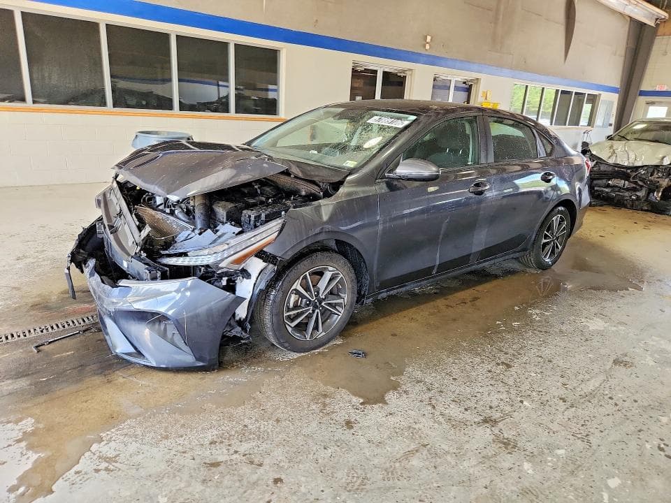 2023 KIA FORTE LXS 1