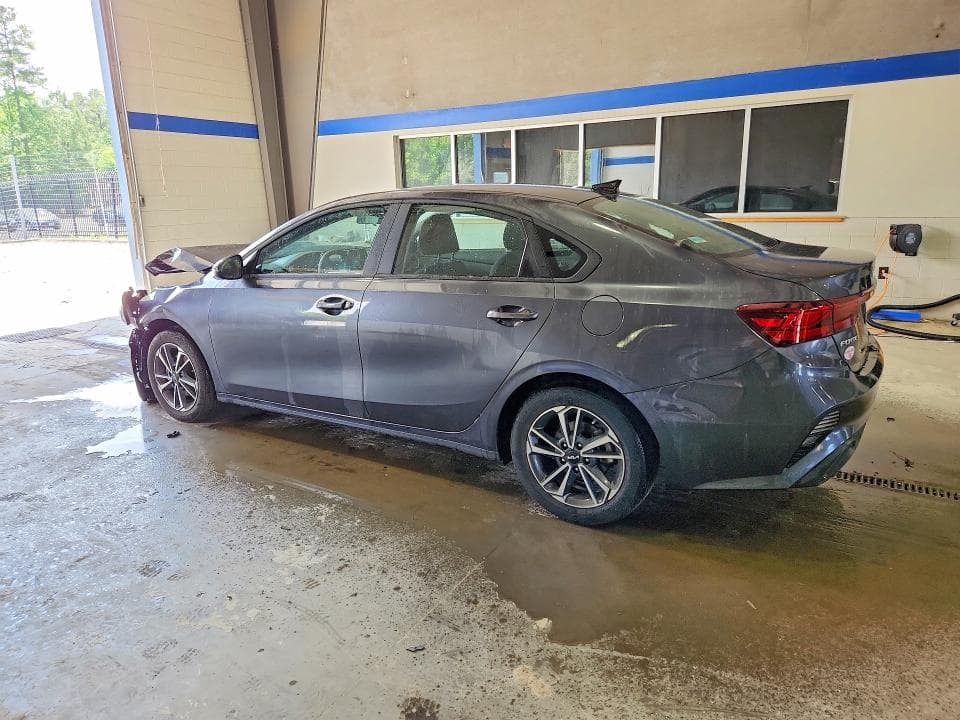 2023 KIA FORTE LXS 2