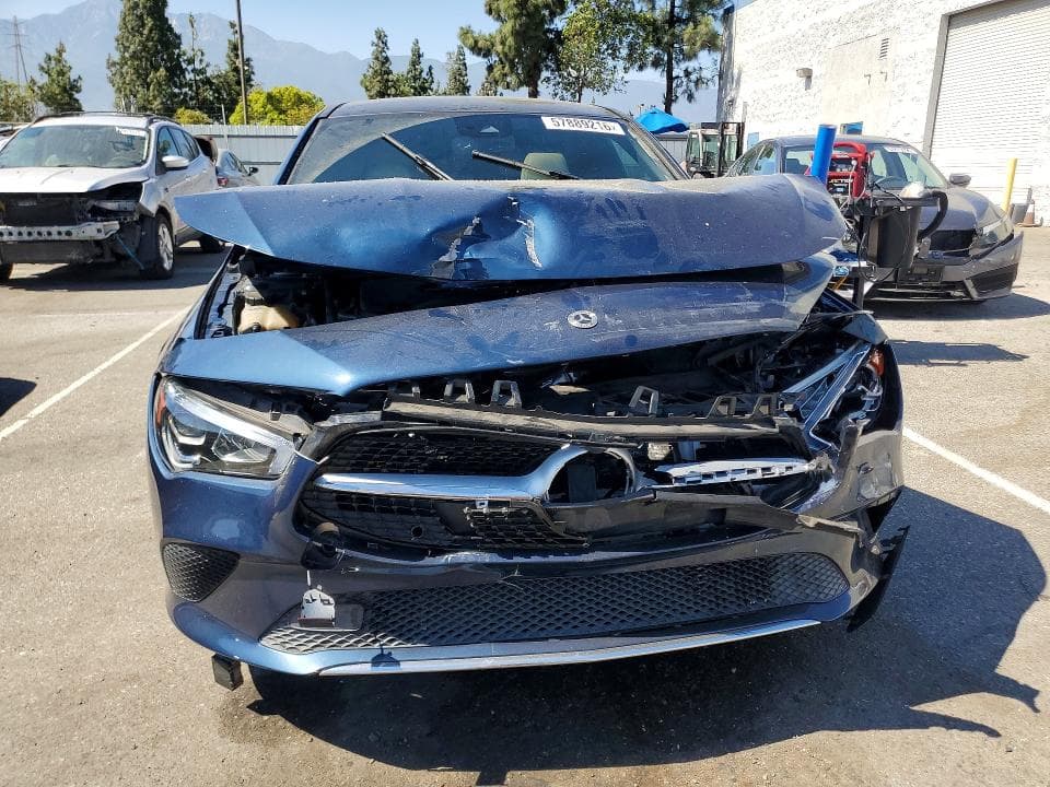 2022 MERCEDES-BENZ CLA 250 5