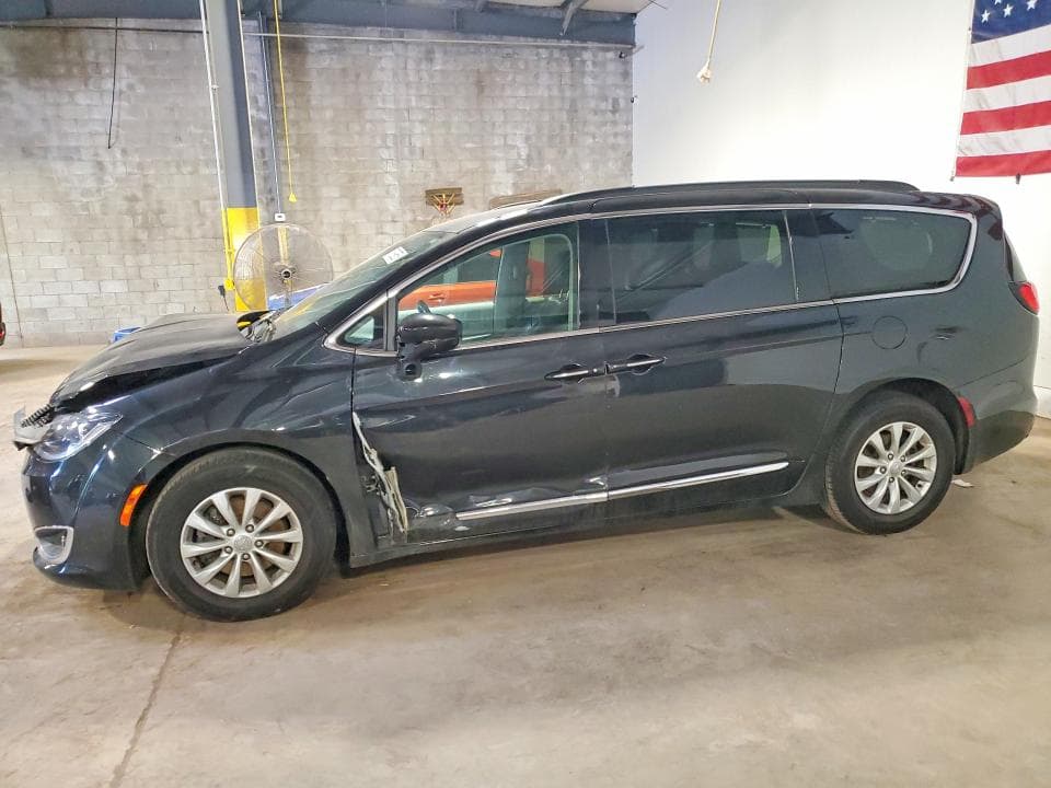 2017 CHRYSLER PACIFICA TOURING L - 1