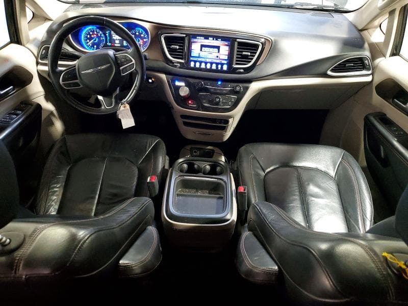2017 CHRYSLER PACIFICA TOURING L 8