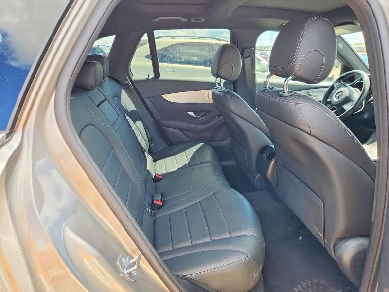 2019 MERCEDES-BENZ GLC 300 4MATIC 300 4MATIC 10