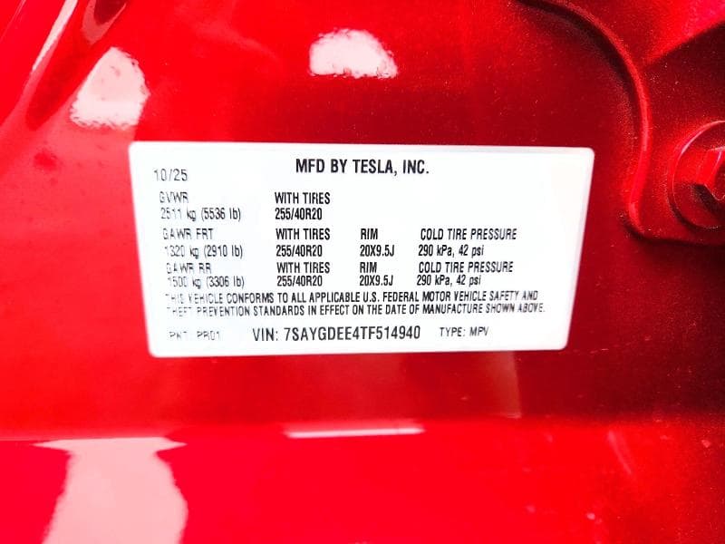 2026 TESLA MODEL Y 12