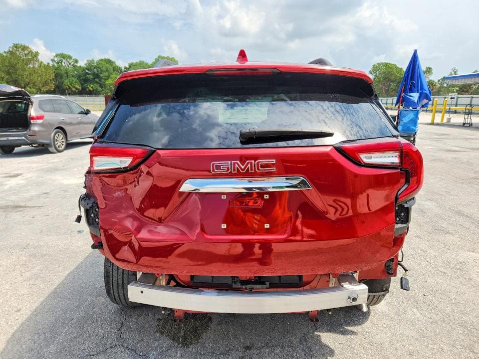 2022 GMC TERRAIN SLE 6