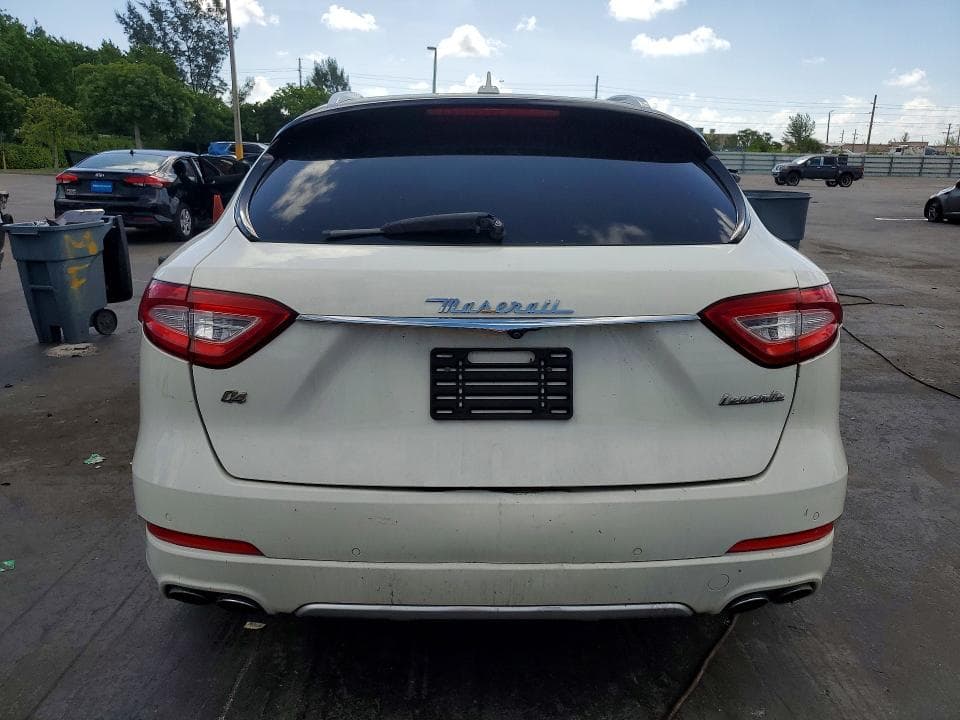 2019 MASERATI LEVANTE 6