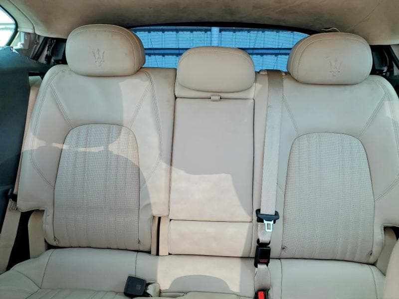 2019 MASERATI LEVANTE 10