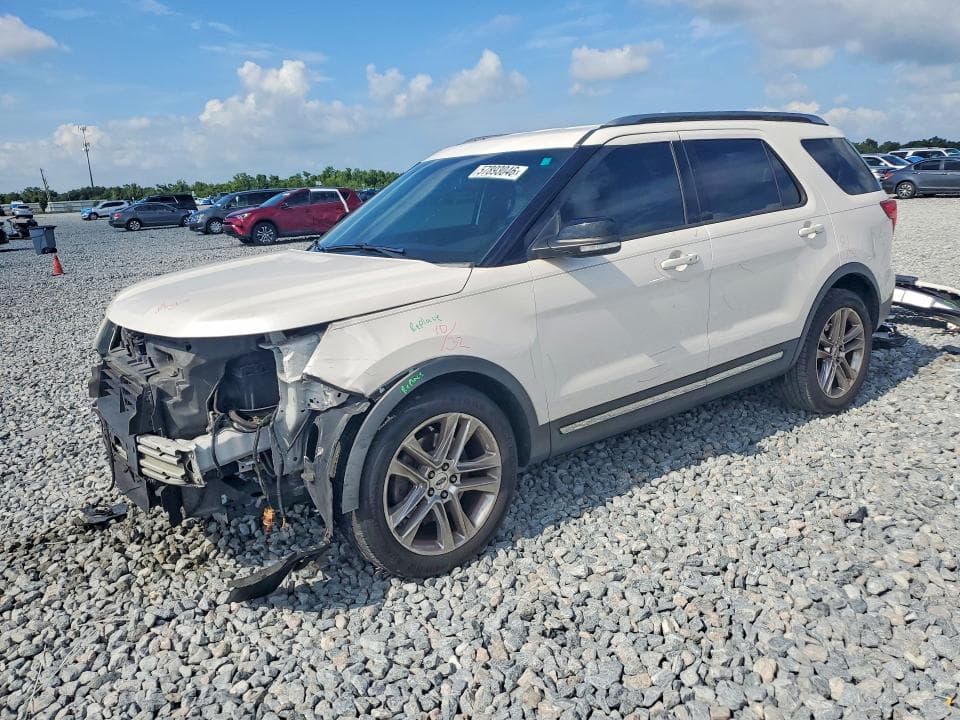 2017 FORD EXPLORER XLT - 1