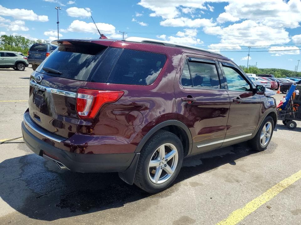 2018 FORD EXPLORER XLT 3