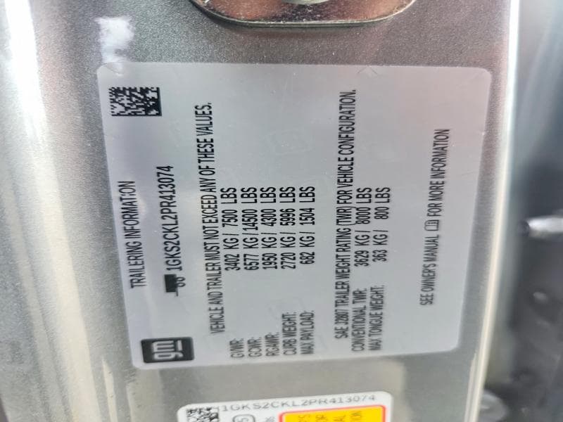 2023 GMC YUKON AT4 12