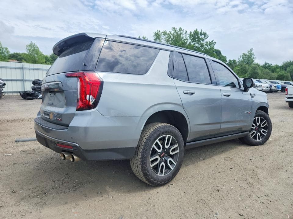 2023 GMC YUKON AT4 3