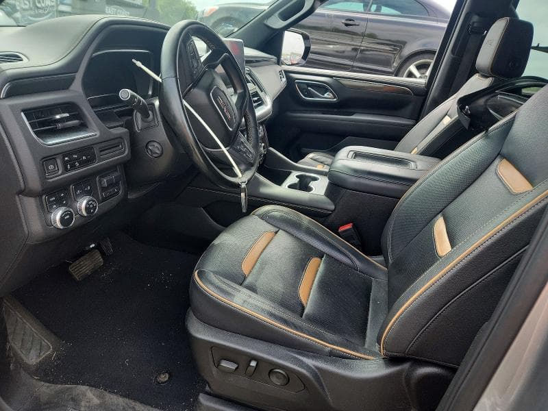 2023 GMC YUKON AT4 7