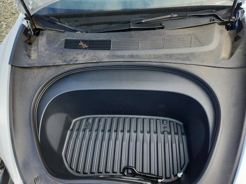 2025 TESLA MODEL 3 11