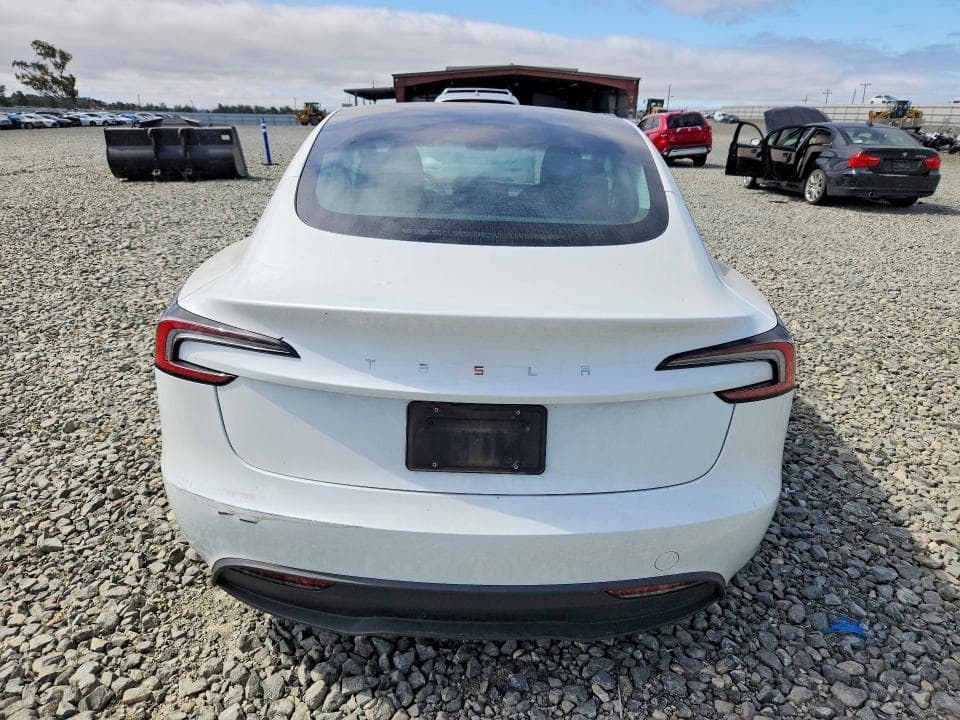 2025 TESLA MODEL 3 6