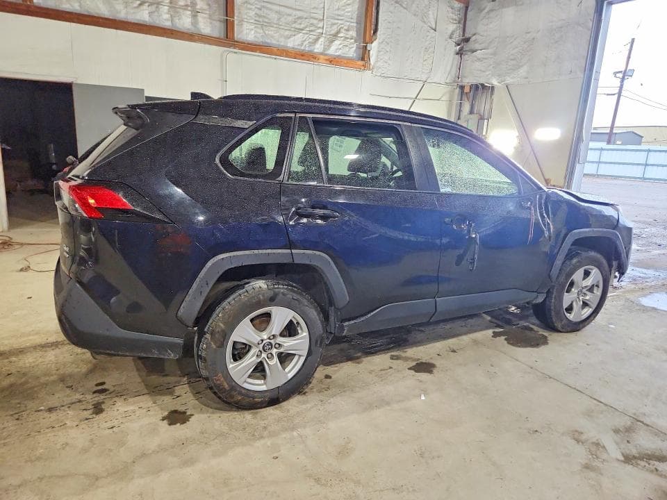 2021 TOYOTA RAV4 XLE XLE 3