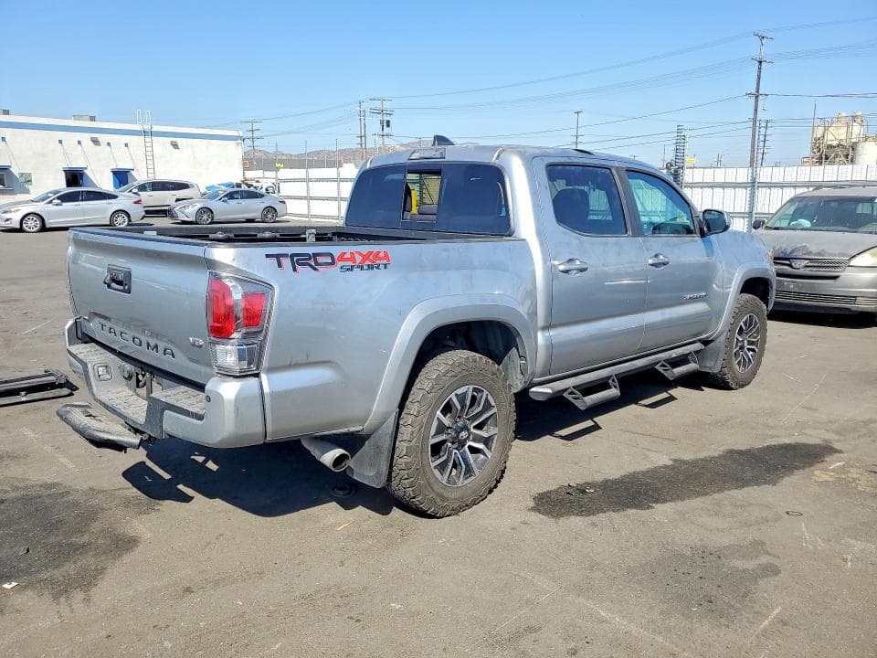 2022 TOYOTA TACOMA TRD SPORT 3