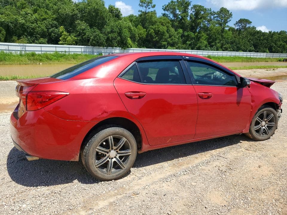 2017 TOYOTA COROLLA SE 3
