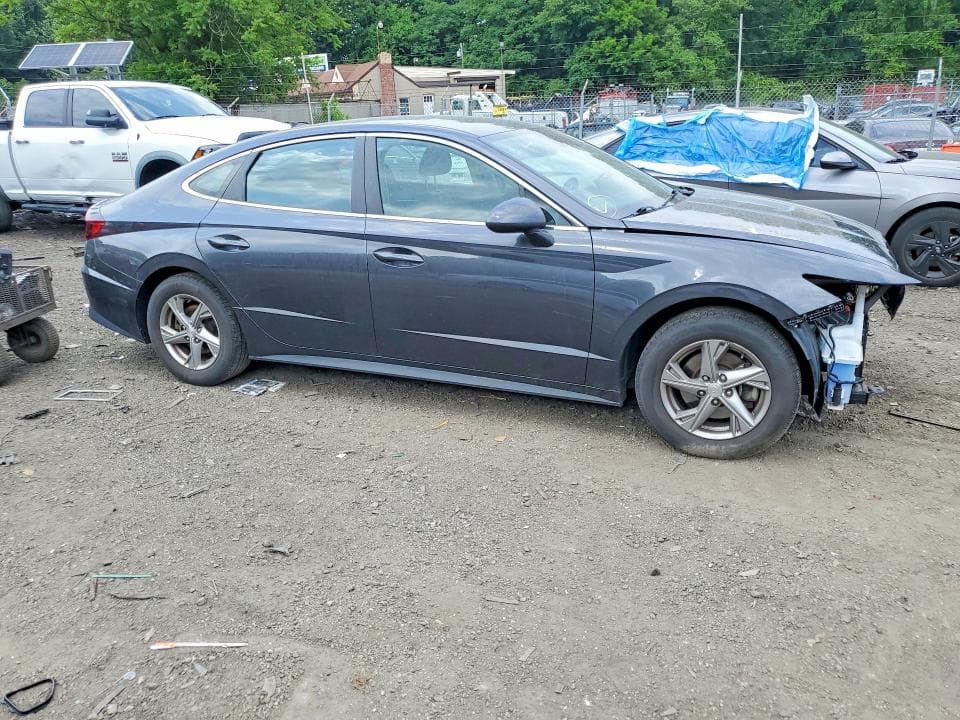 2021 HYUNDAI SONATA SE 4