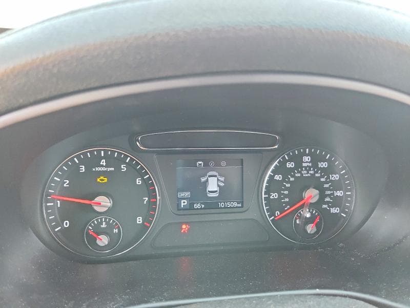 2020 KIA SORENTO S 9