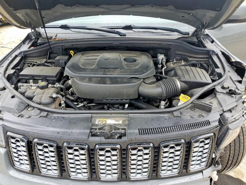 2020 JEEP GRAND CHEROKEE LAREDO 12