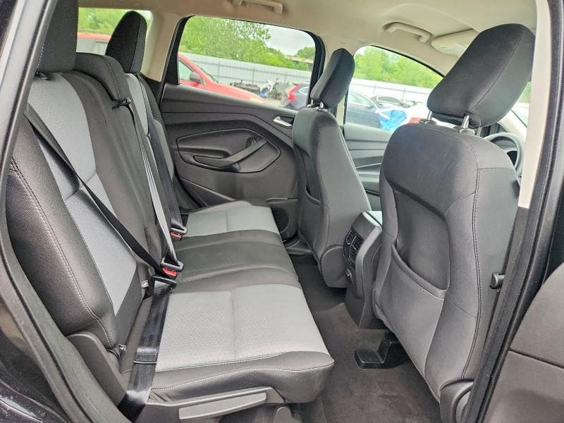 2019 FORD ESCAPE SE 11
