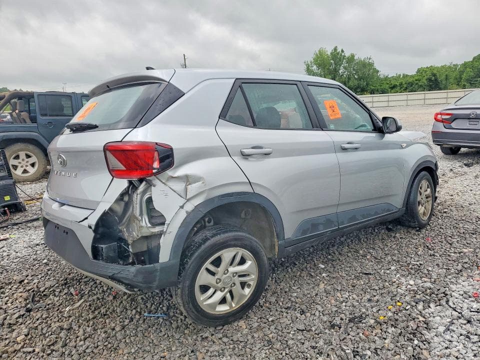 2021 HYUNDAI VENUE SE SE 3