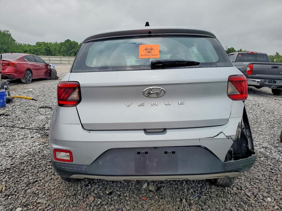 2021 HYUNDAI VENUE SE SE 6