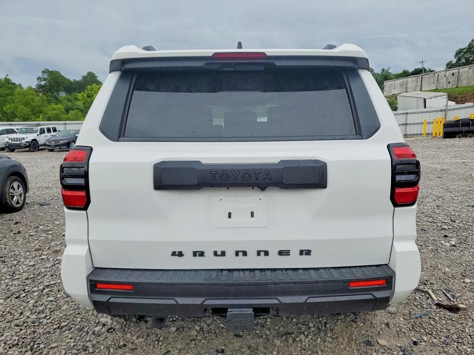 2026 TOYOTA 4RUNNER SR5 6
