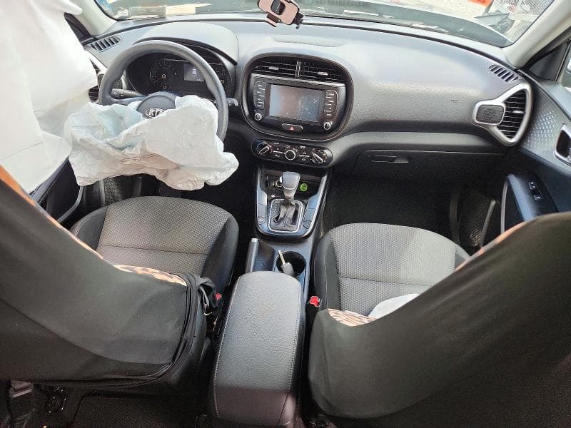 2021 KIA SOUL LX 8