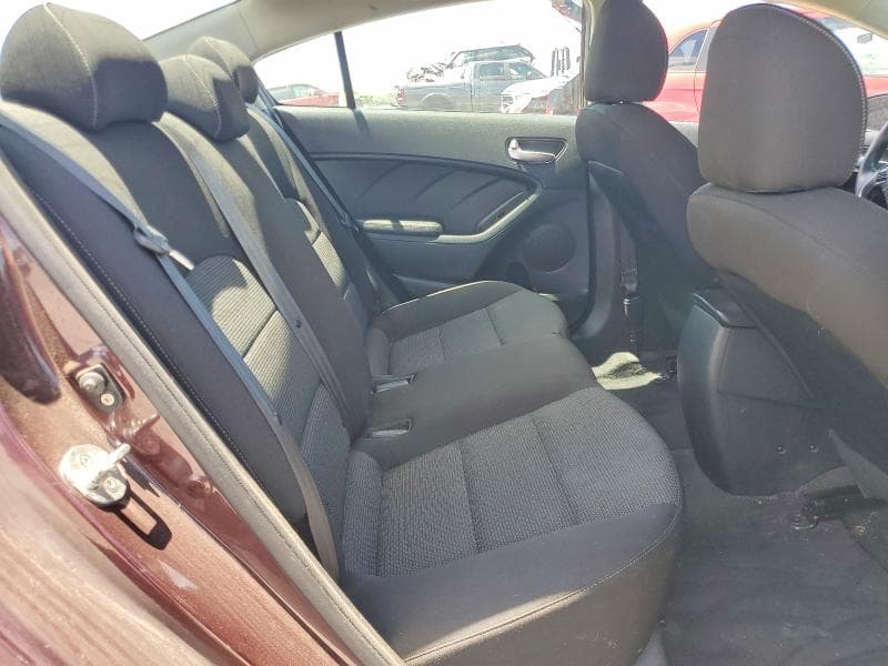 2018 KIA FORTE LX 10