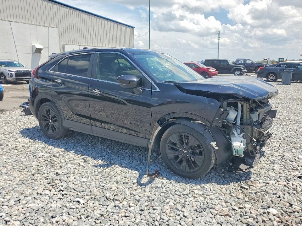 2022 MITSUBISHI ECLIPSE CROSS LE 4