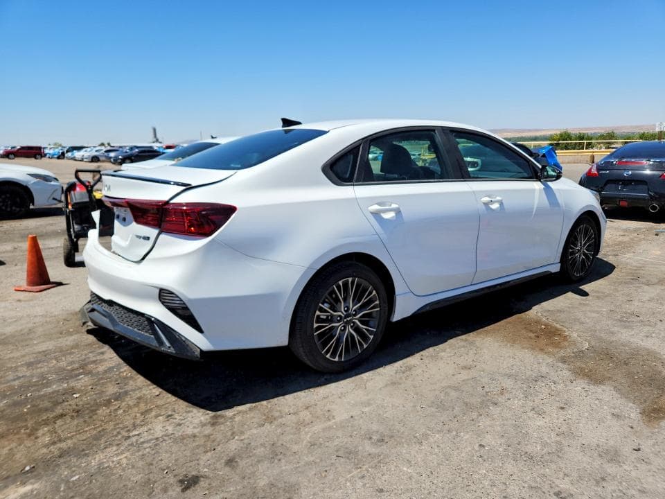 2024 KIA FORTE GT LINE 3
