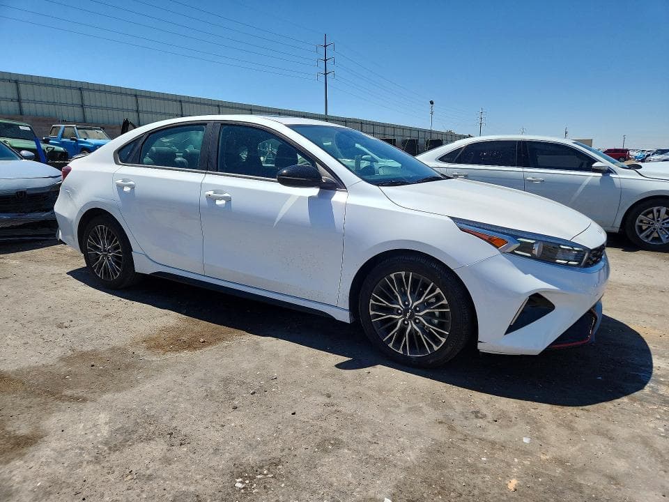 2024 KIA FORTE GT LINE 4
