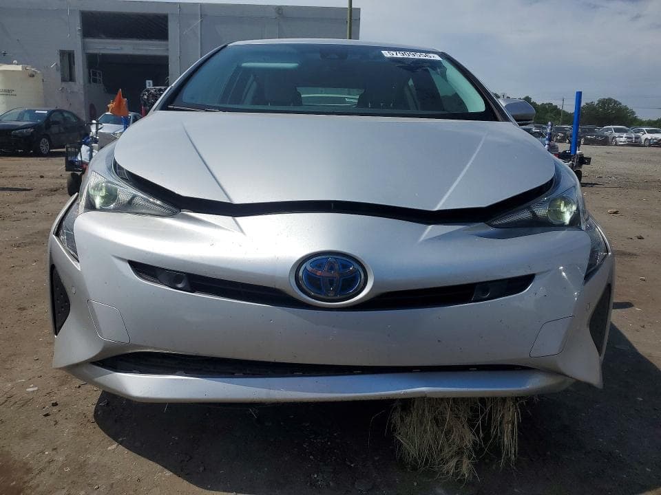 2018 TOYOTA PRIUS TWO 5