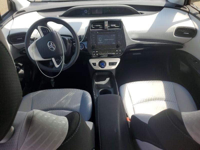 2018 TOYOTA PRIUS TWO 8