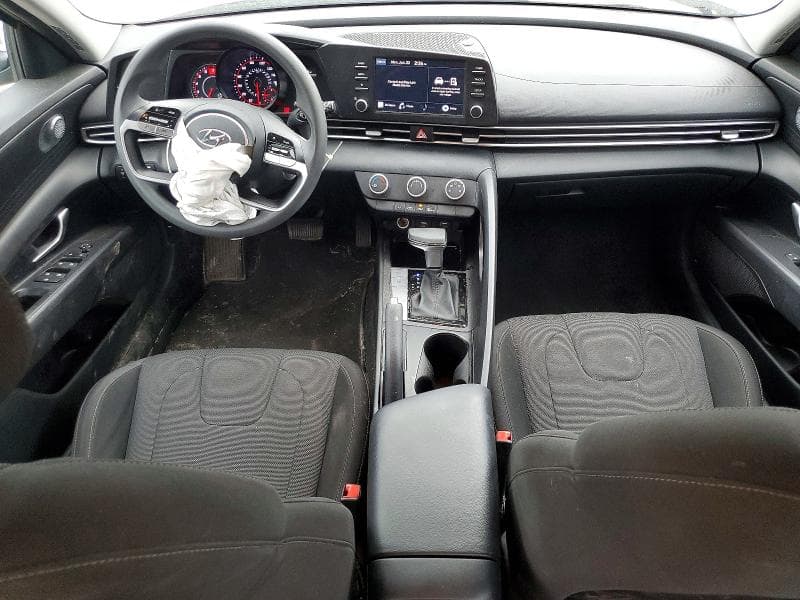 2022 HYUNDAI ELANTRA SE 8