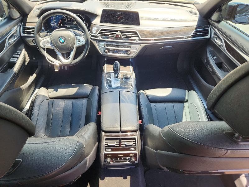 2017 BMW 740 XI 8