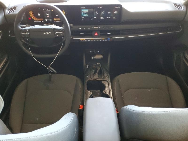 2025 KIA K4 LXS 8
