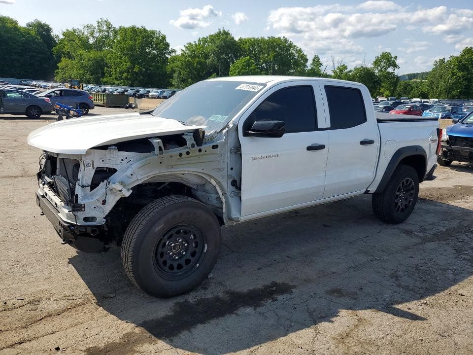 2024 CHEVROLET COLORADO TRAIL BOSS - 1