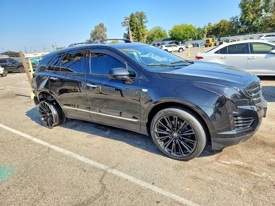 2017 CADILLAC XT5 4