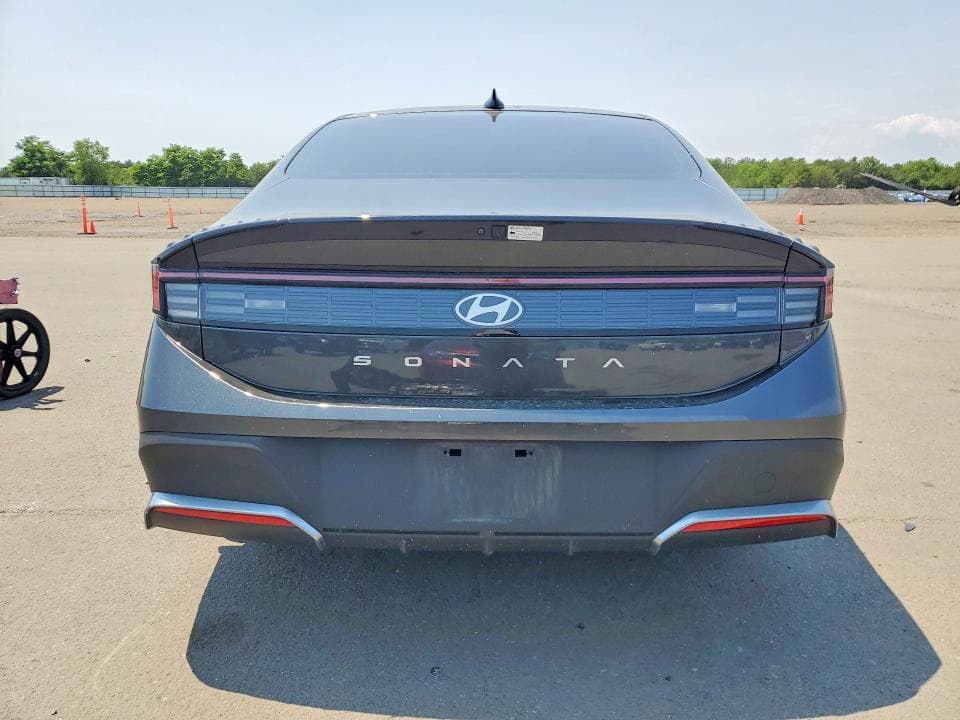 2025 HYUNDAI SONATA SE 6