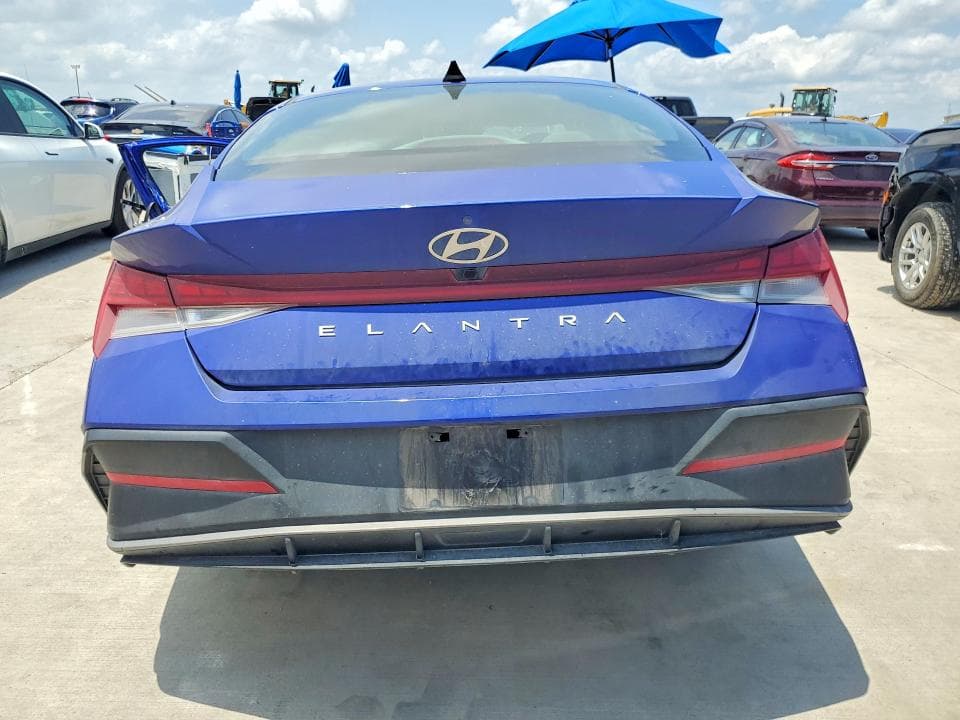 2024 HYUNDAI ELANTRA SEL 6