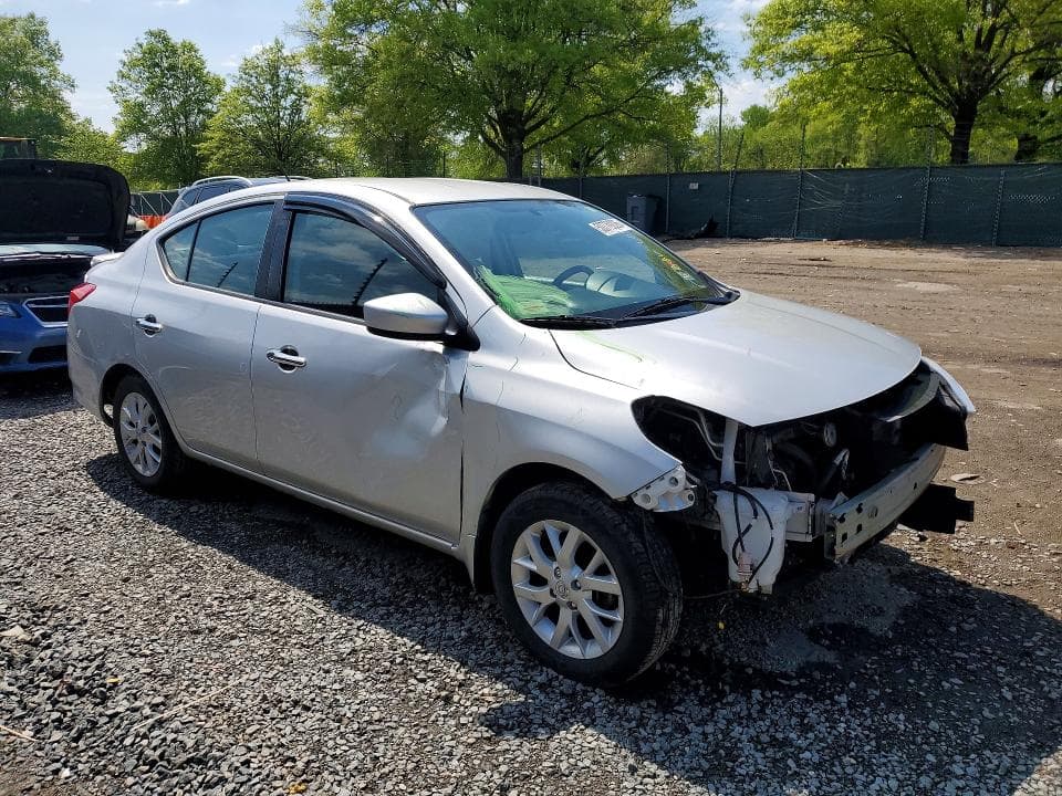 2018 NISSAN VERSA SV 4