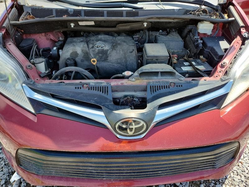 2020 TOYOTA SIENNA LE 12