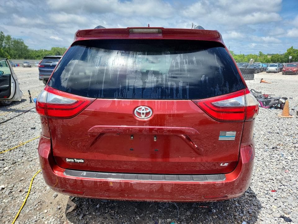2020 TOYOTA SIENNA LE 6