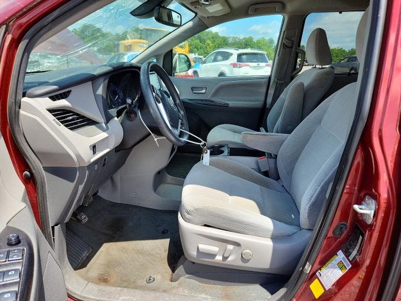 2020 TOYOTA SIENNA LE 7