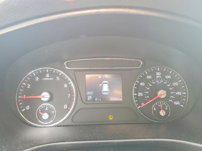 2019 KIA SORENTO LX 9