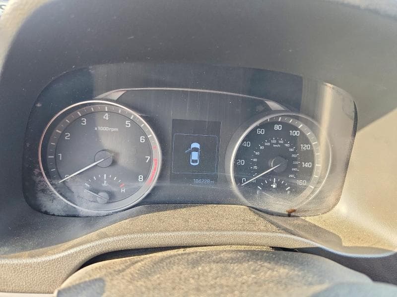 2017 HYUNDAI ELANTRA LIMITED 9