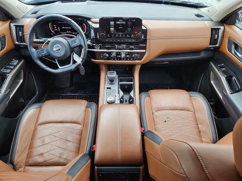 2022 NISSAN PATHFINDER PLATINUM PLATINUM 8