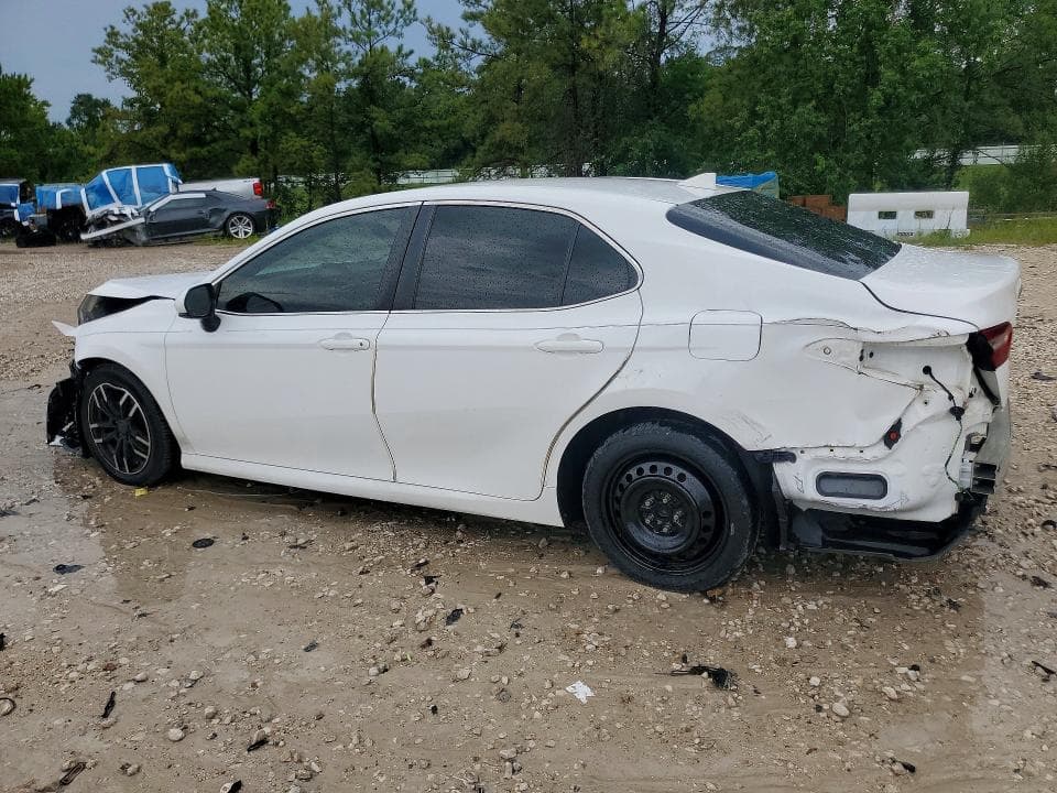 2019 TOYOTA CAMRY LE 2